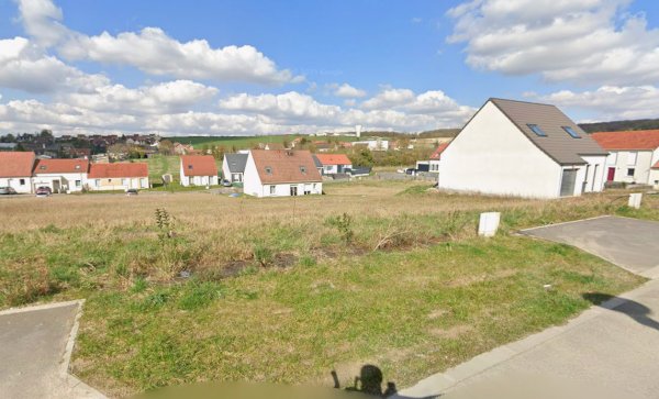 Terrain constructible Moreuil (80110) 500 m² 70 000 €
