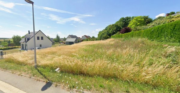 Terrain constructible Oisemont (80140) 1 340 m² 39 000 €