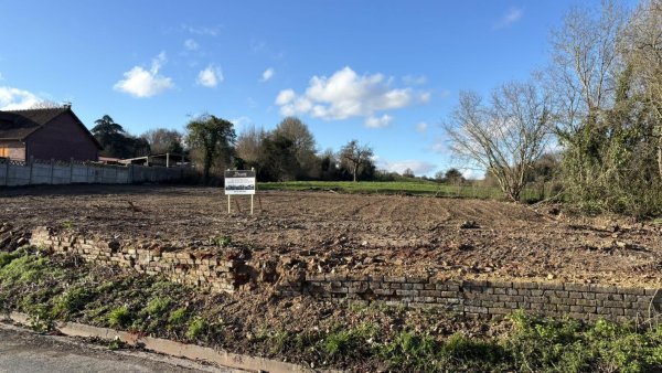 Terrain constructible Abbeville (80100) 1 000 m² 70 000 €